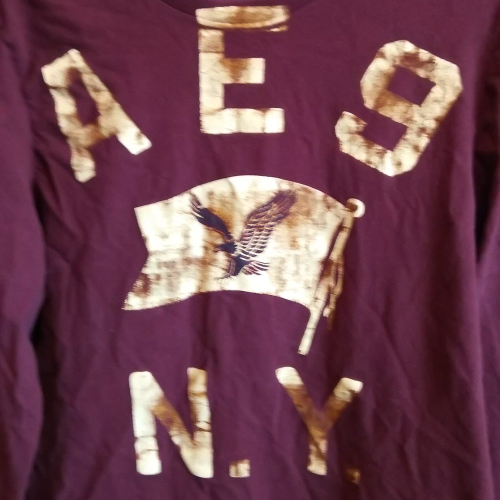 AEO.... LONG SLEEVE SHIRT.... EUC